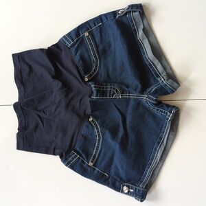 Bella Vida Maternity shorts